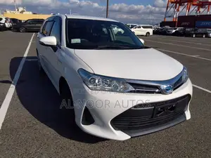 Toyota Corolla Fielder 2021 White
