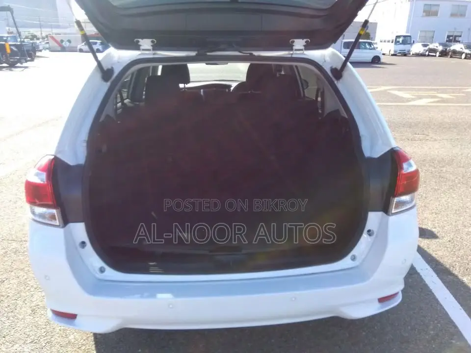 Toyota Corolla Fielder 2021 White