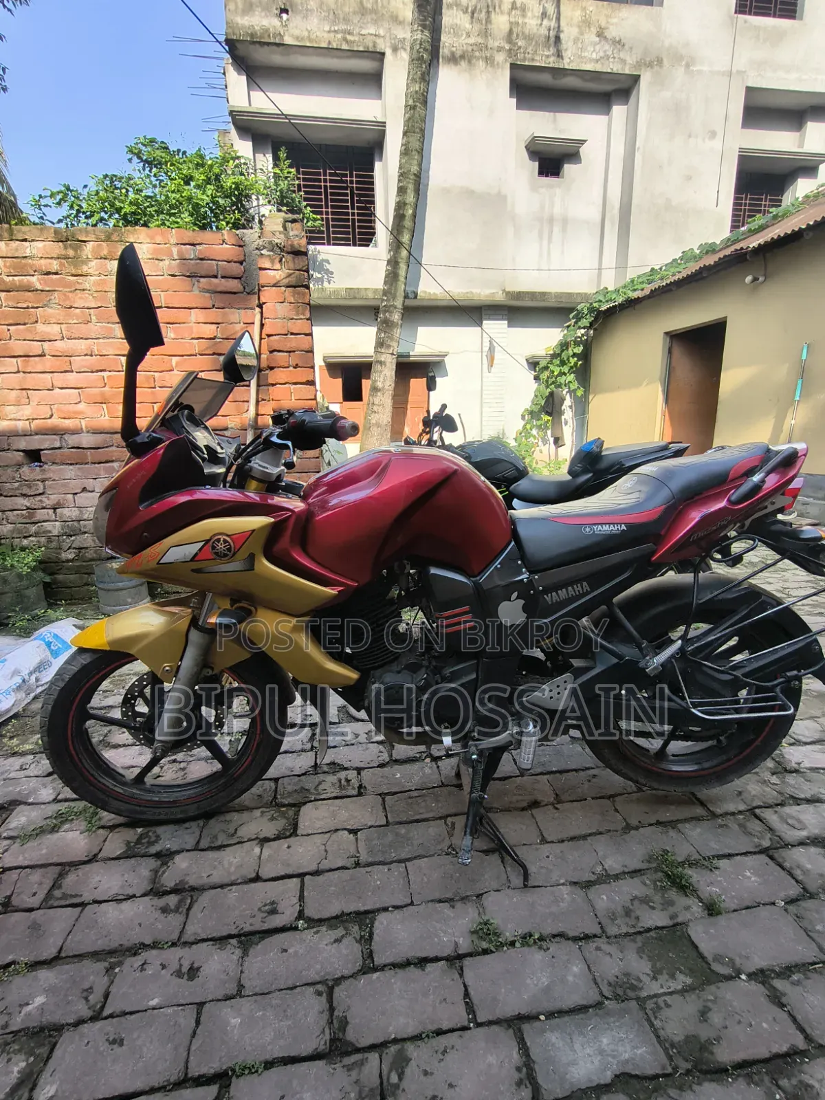 Yamaha 2022 Red