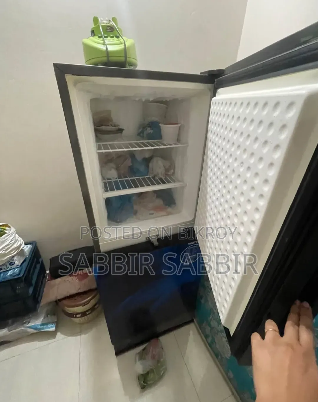 Refrigerator