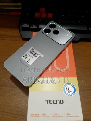 Tecno Spark 40 128 GB Silver