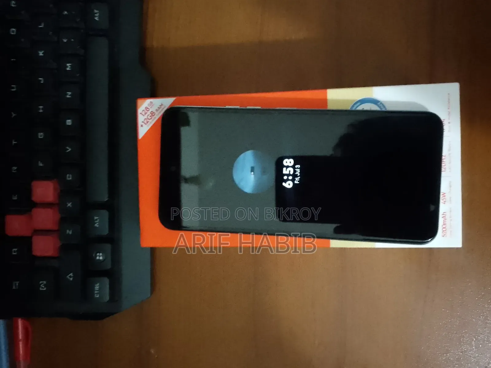 Tecno Spark 40 128 GB Silver