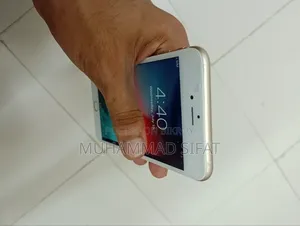 Apple iPhone 6s 64 GB White