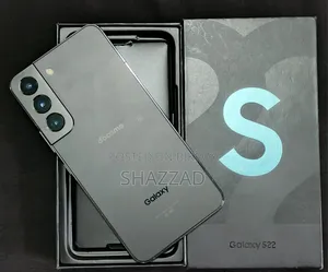 New Samsung Galaxy S22 5G 256 GB Black