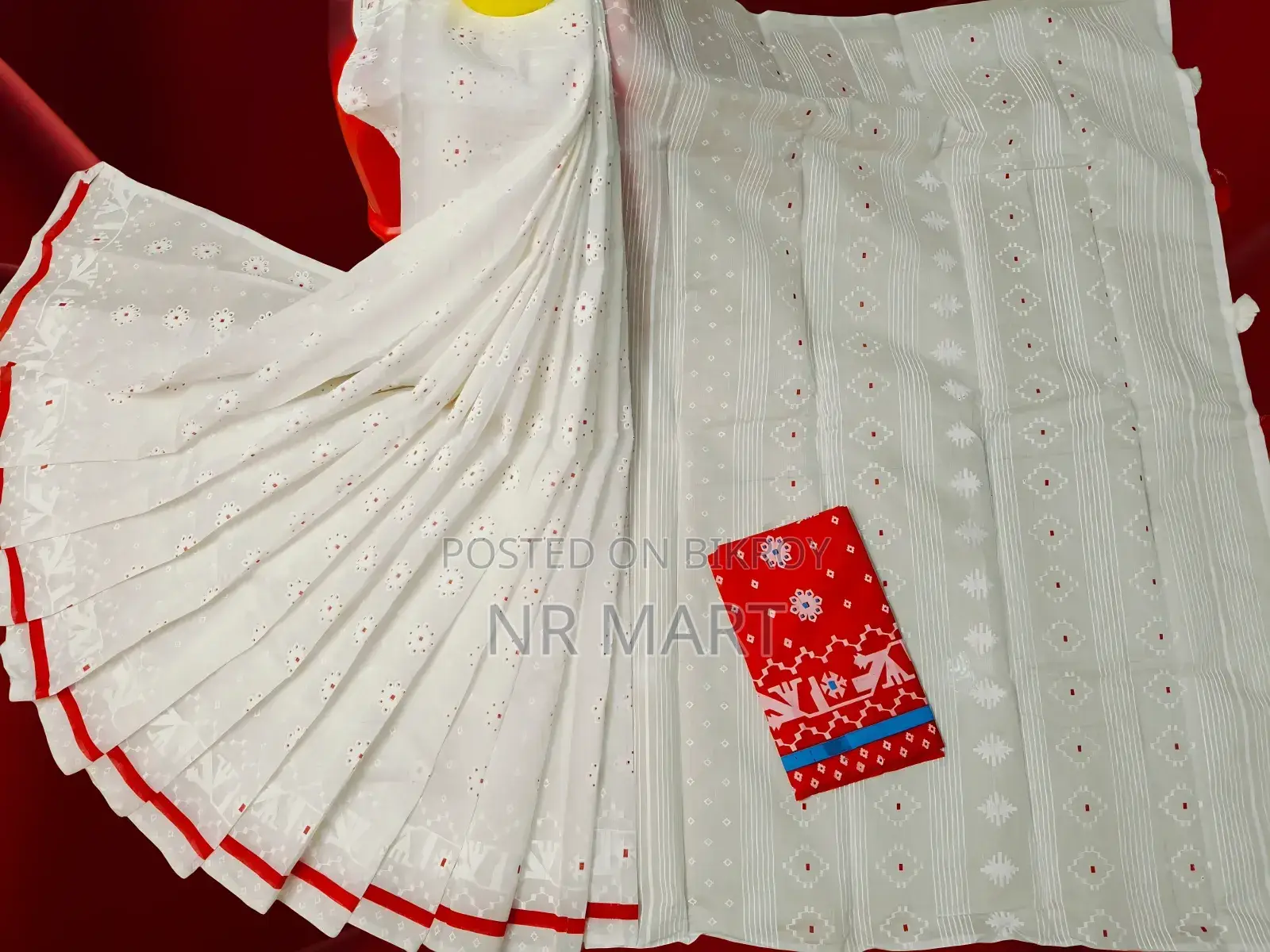  প্রিমিয়াম রেশম সিল্ক শাড়ি (ম্যাচিং ব্লাউজ পিসসহ)