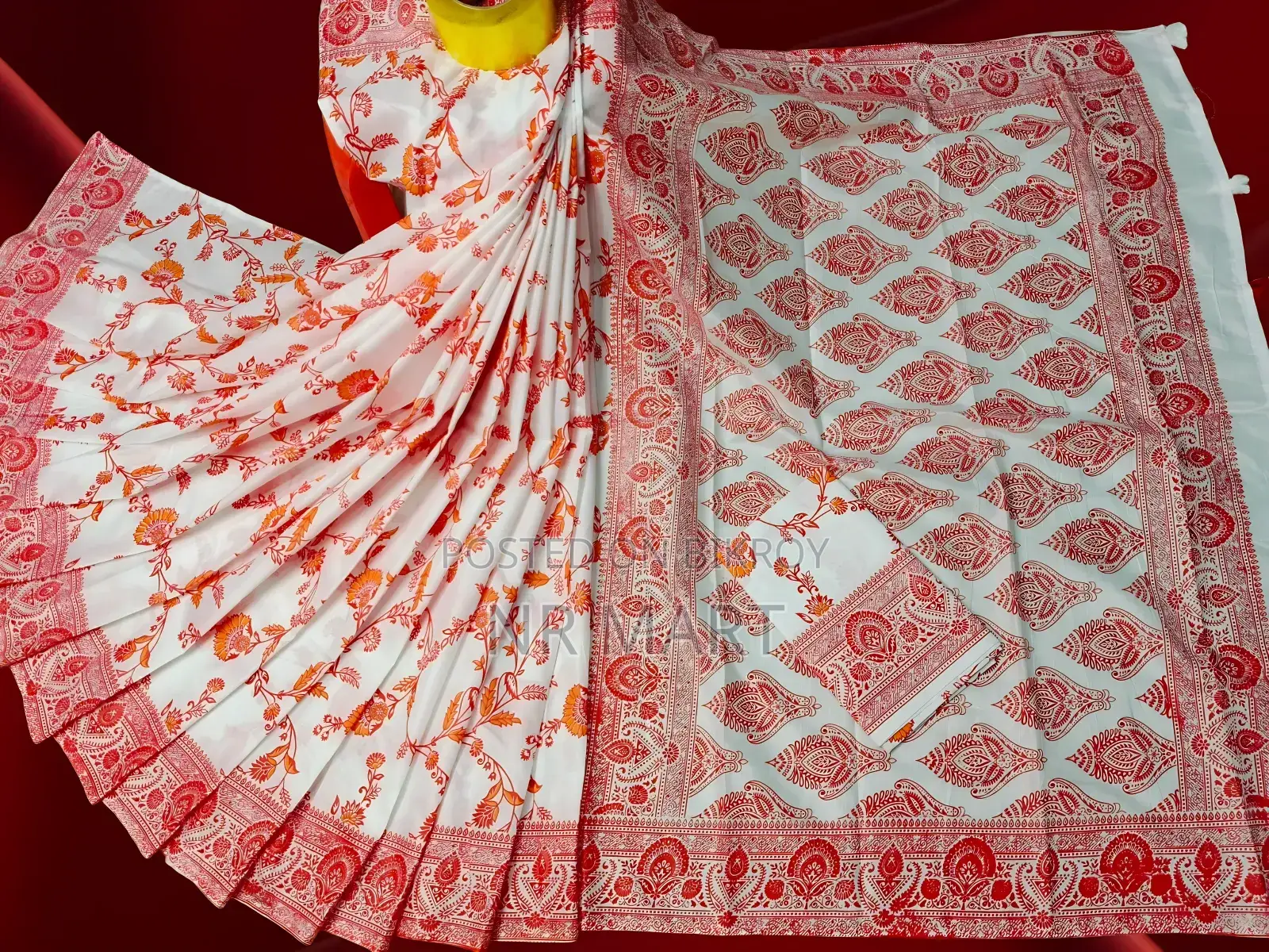  প্রিমিয়াম রেশম সিল্ক শাড়ি (ম্যাচিং ব্লাউজ পিসসহ)