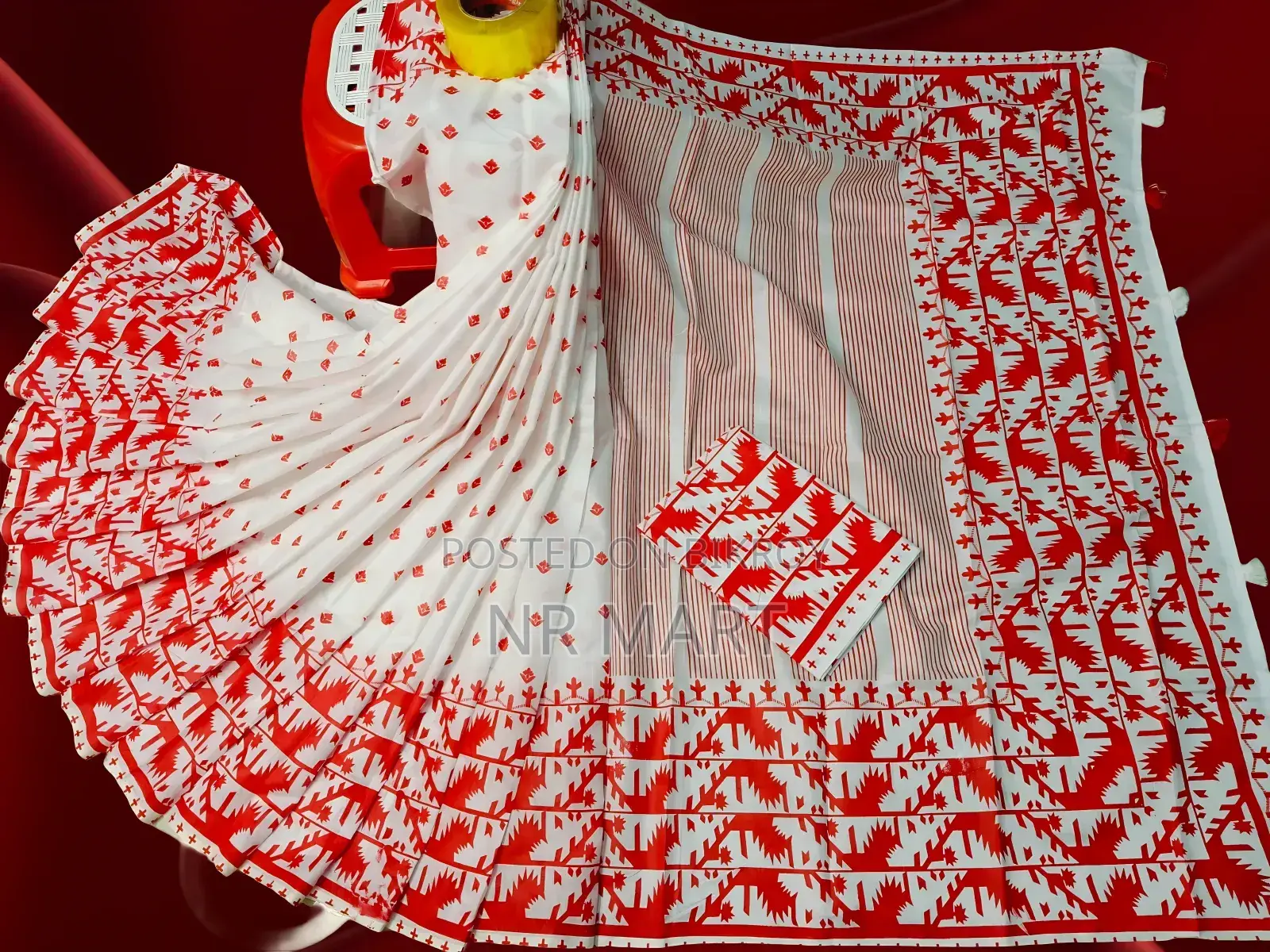  প্রিমিয়াম রেশম সিল্ক শাড়ি (ম্যাচিং ব্লাউজ পিসসহ)