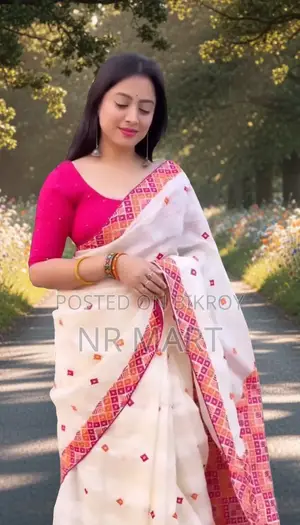 Elegant Skin Print Resham Silk Saree (with blouse piece)