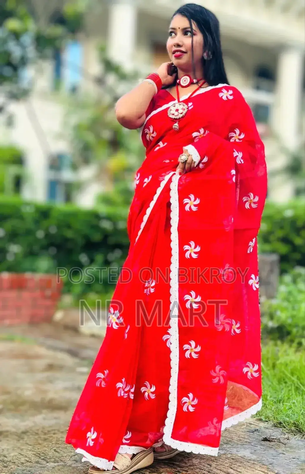 প্রিমিয়াম ধুপিয়ান সিল্ক শাড়ি