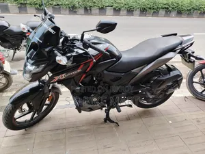 হোন্ডা এক্স-ব্লেড ১৬০ ২০২১ কালো