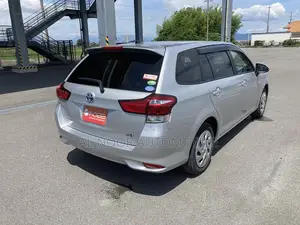Toyota Corolla Fielder 2021 Silver