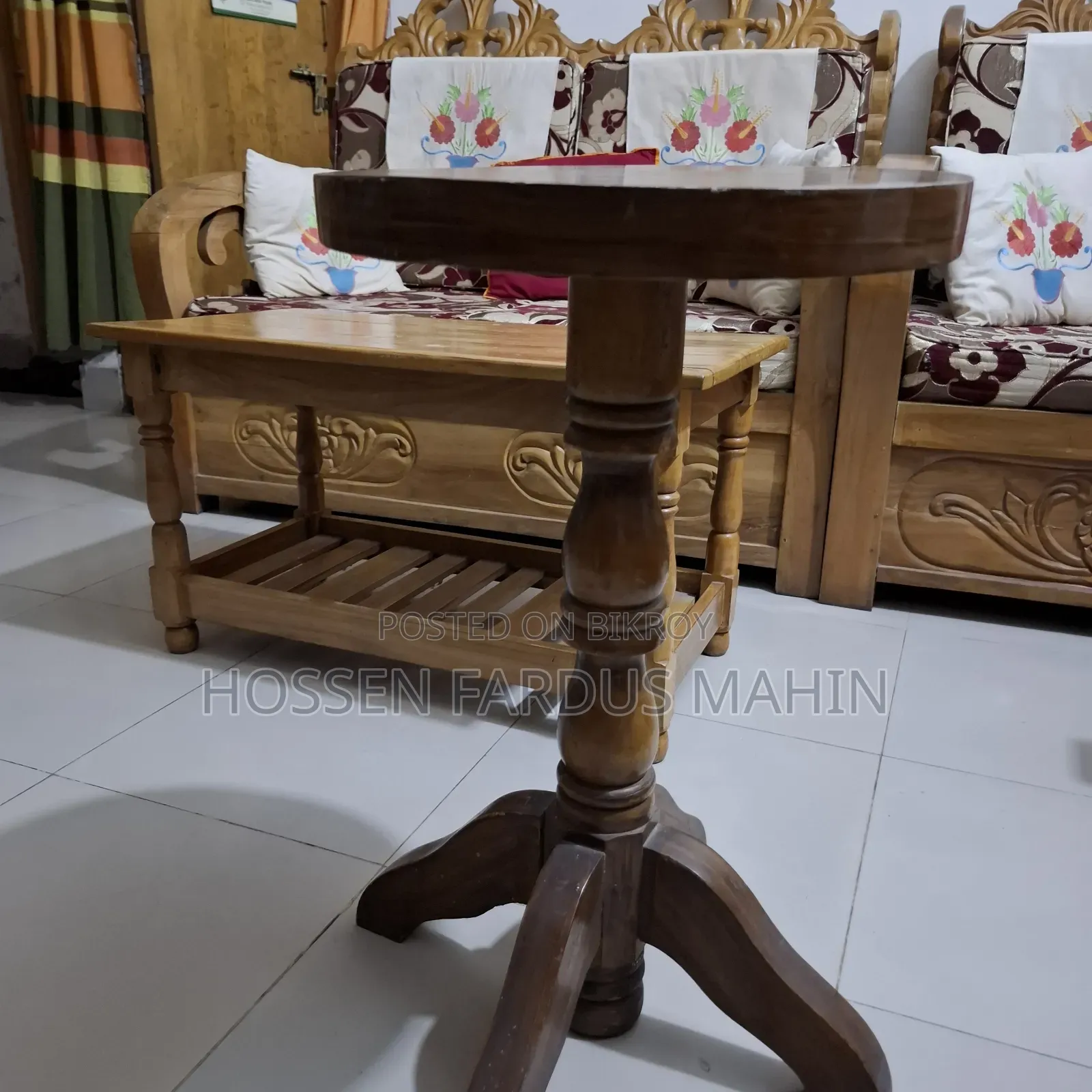 Wooden side table for lamp light or flower pot