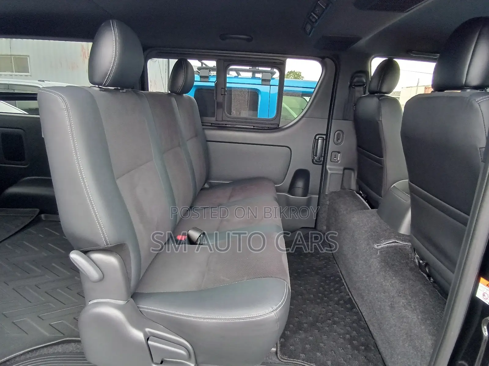 Toyota HiAce 2023 Black