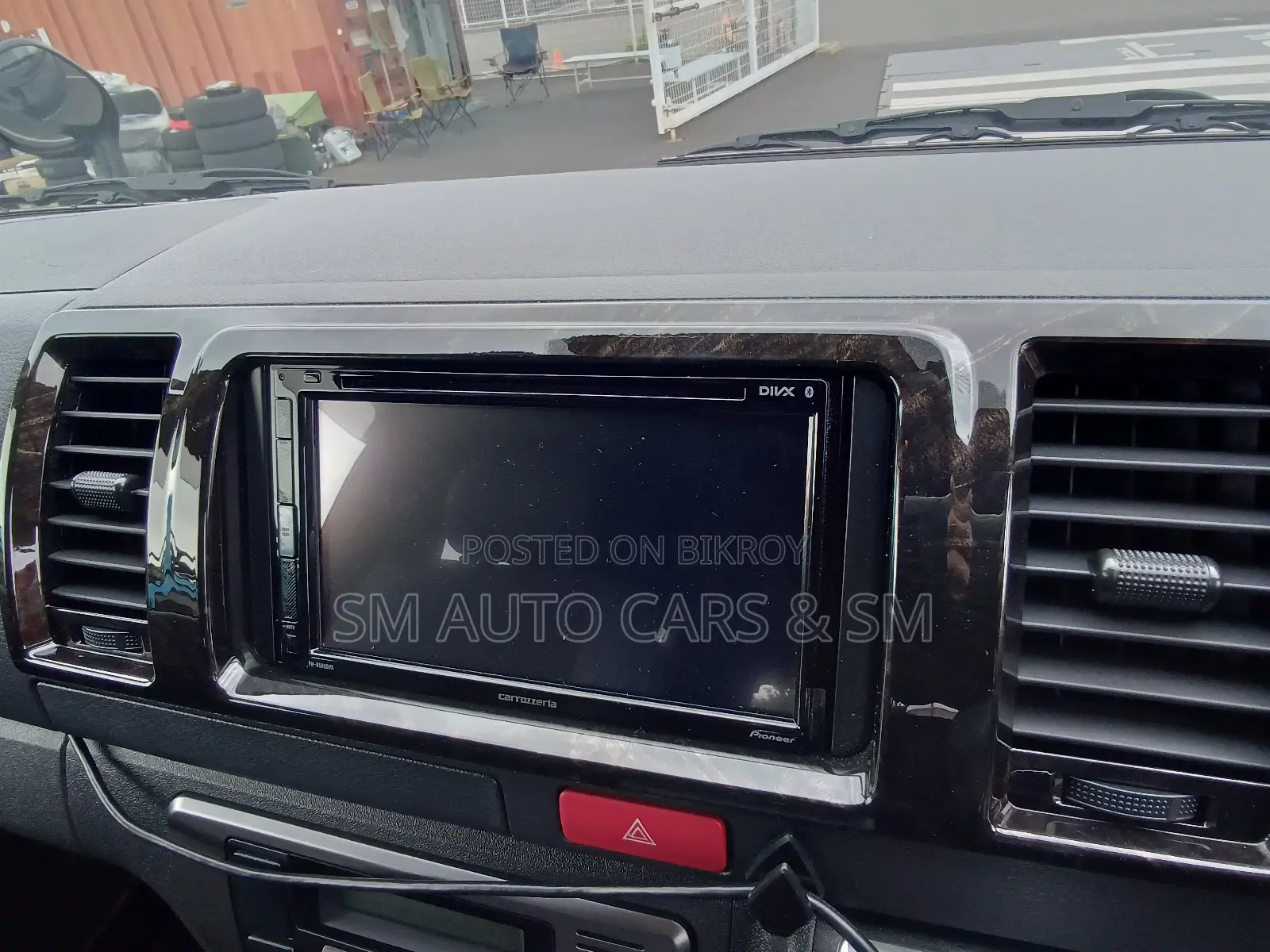 Toyota HiAce 2023 Black