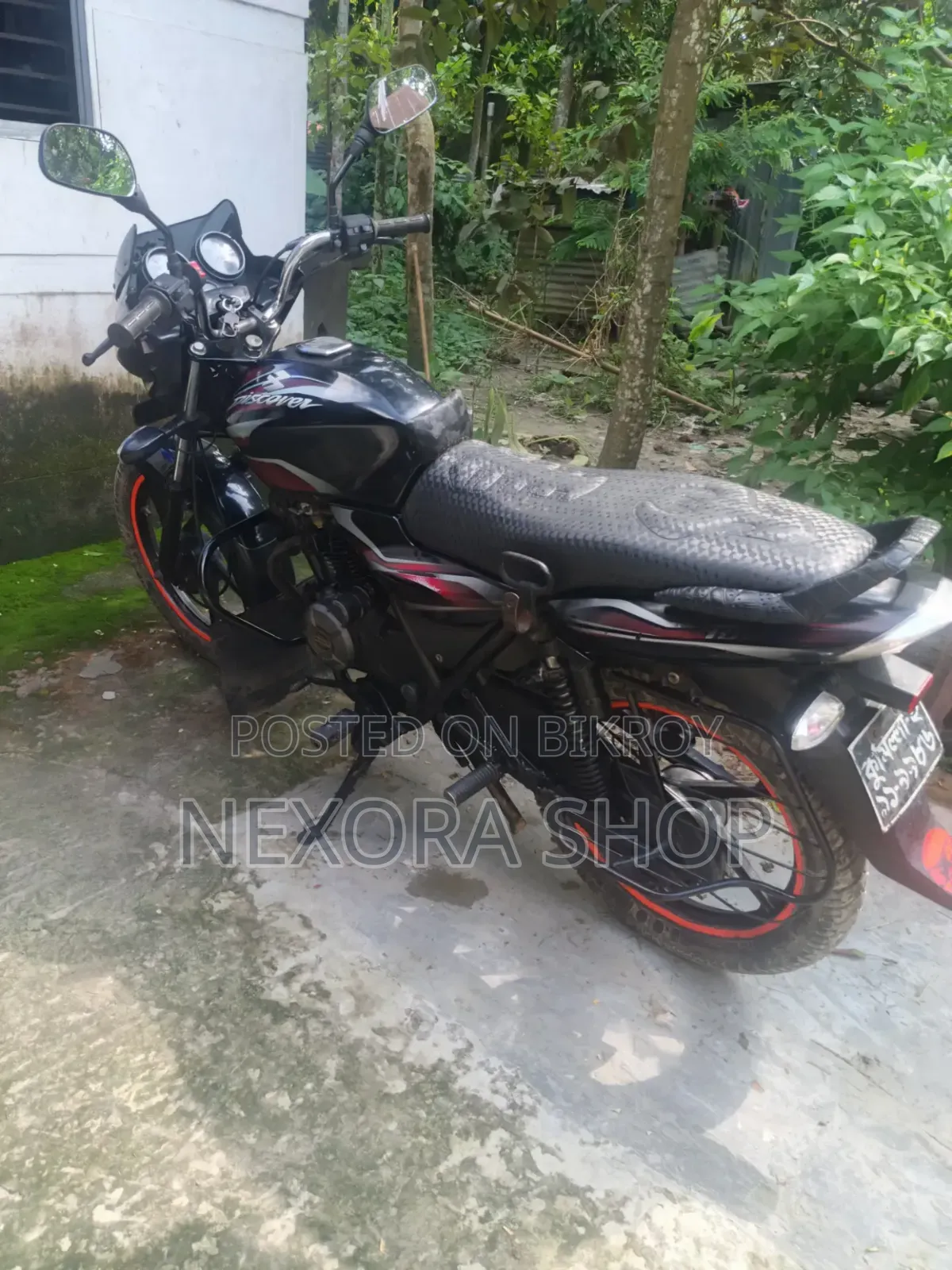 Bajaj Discover 100 2026 Black