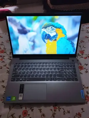 Laptop Lenovo 3GB Intel SSD 256GB