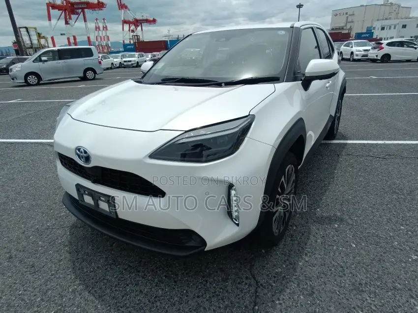 Toyota Yaris Cross 1.5 Hybrid FWD 2021 Pearl