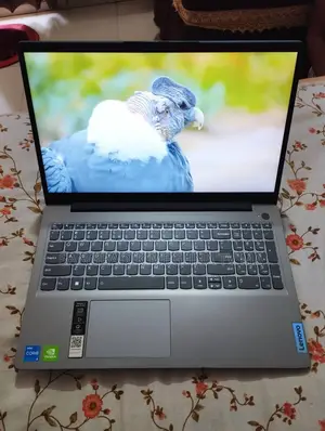 Laptop Lenovo 3GB Intel SSD 256GB