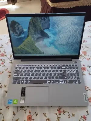 Laptop Lenovo 3GB Intel SSD 256GB