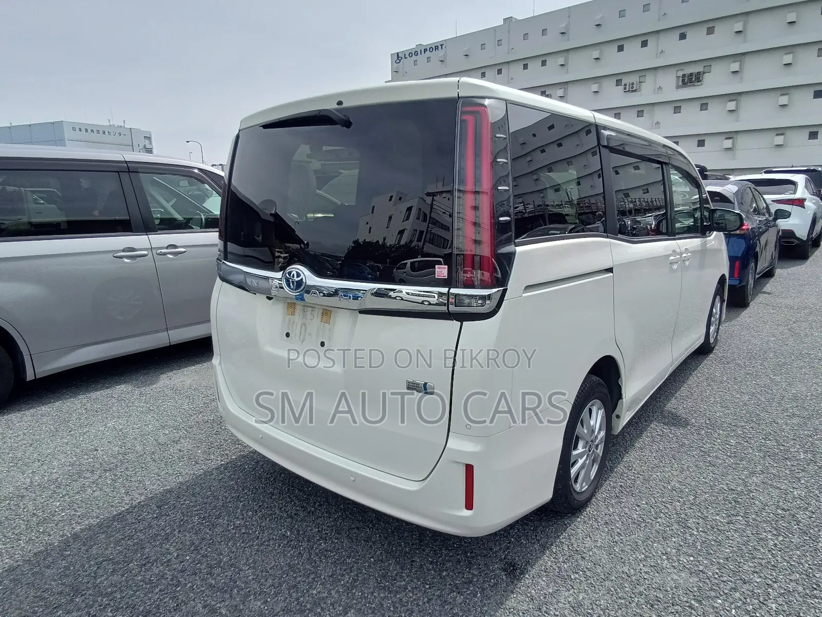 Toyota Noah 1.8 FWD Hybrid (7 seater) 2021 Pearl