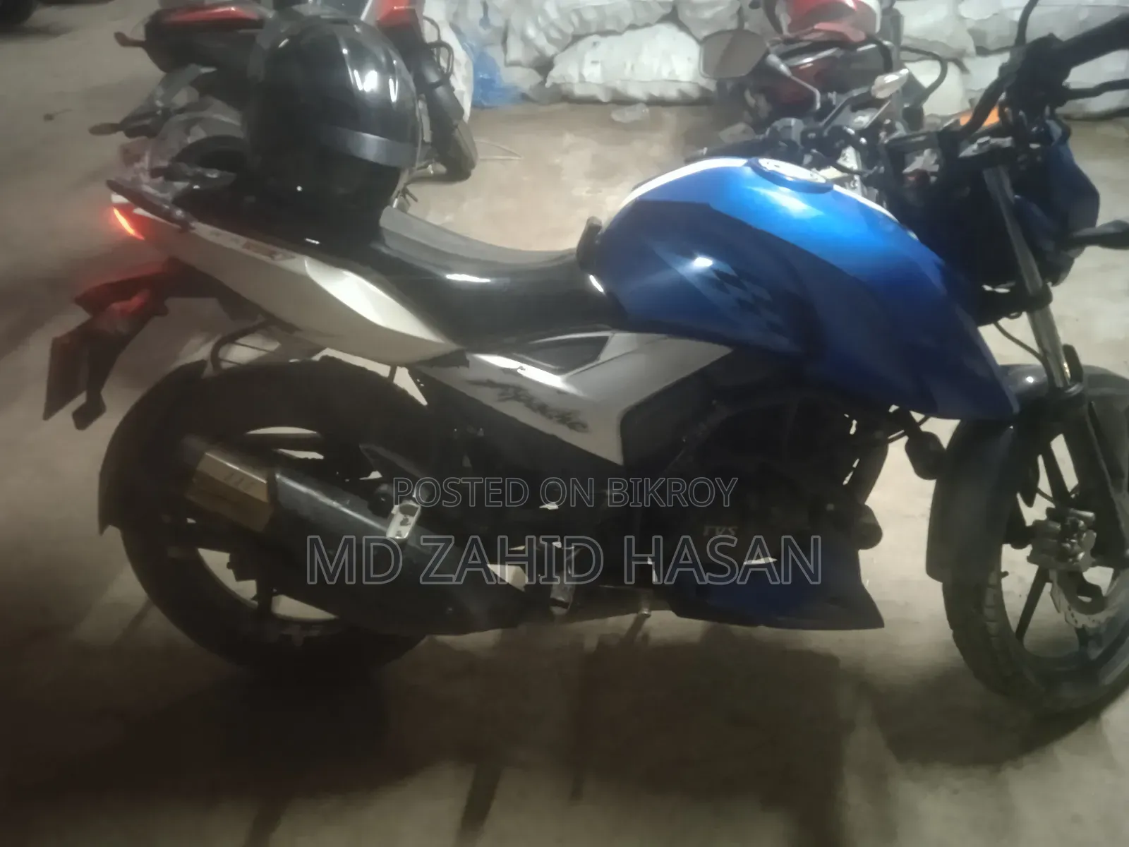 TVS Apache RTR 160 4V 2019 Blue