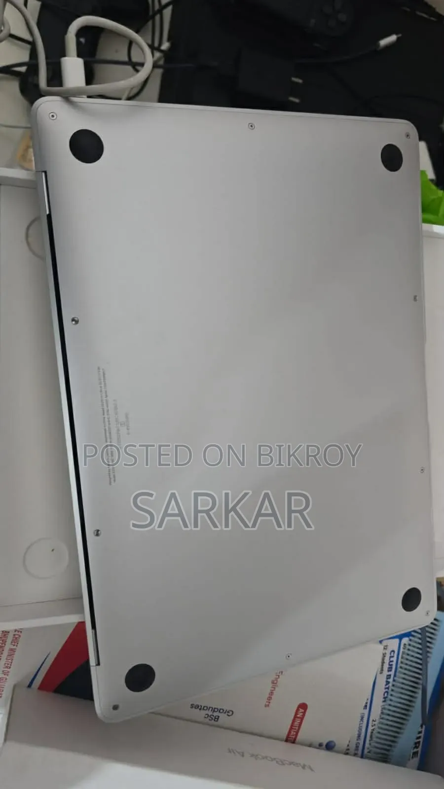 ল্যাপটপ অ্যাপল ম্যাকবুক এয়ার ৮জিবি অ্যাপল এম১ এসএসডি ২৫৬জিবি