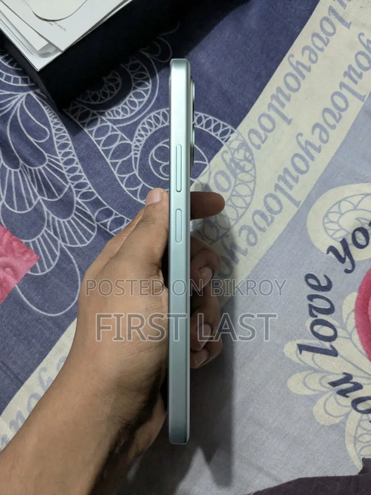 New iQOO 128 GB Green