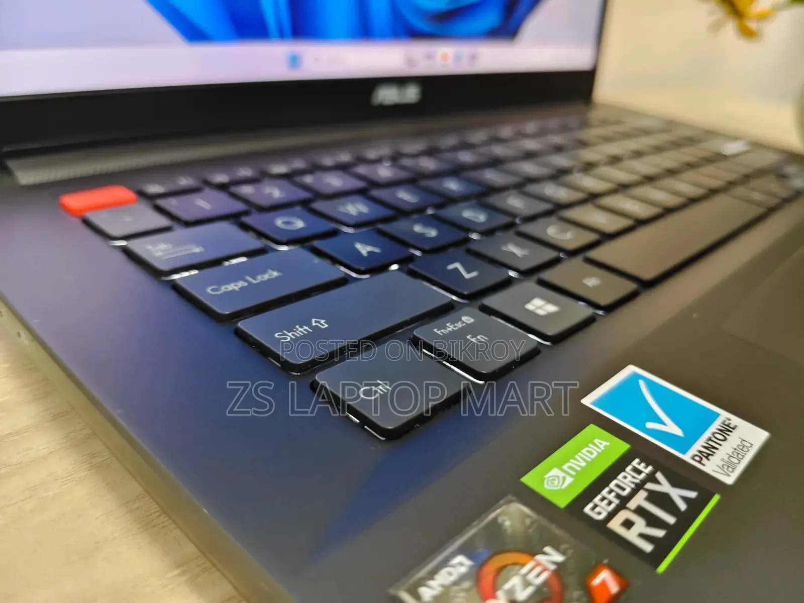 Laptop Asus Vivobook 14 OLED 16GB AMD Ryzen 7 SSD 512GB