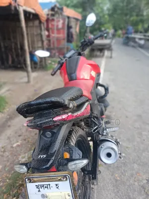 TVS Raider 125 2022 Red