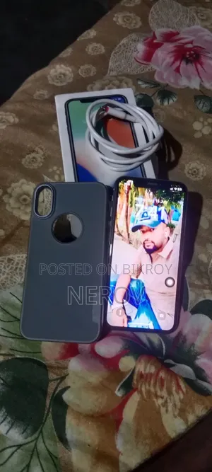 Apple iPhone X 256 GB White