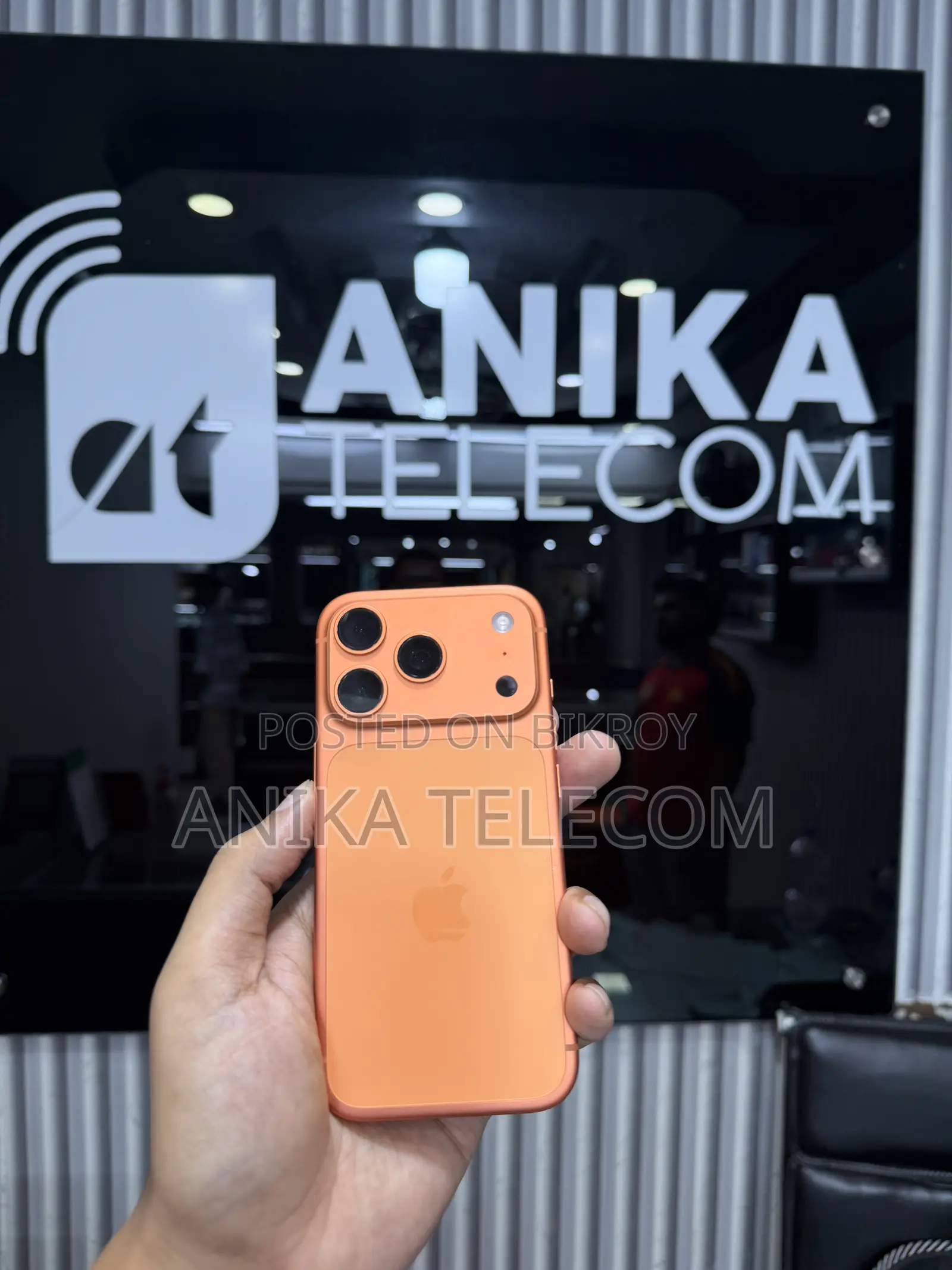 Apple iPhone 17 Pro ২৫৬ জিবি অরেঞ্জ
