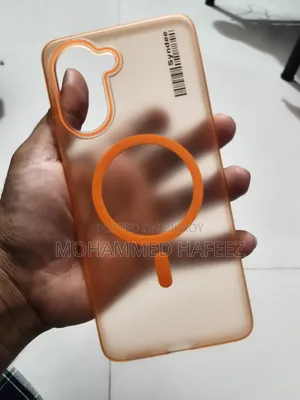 ওয়ানপ্লাস নর্ড সিই ৫ ব্যাক কভার