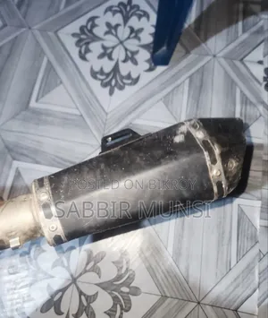 Exhaust R6