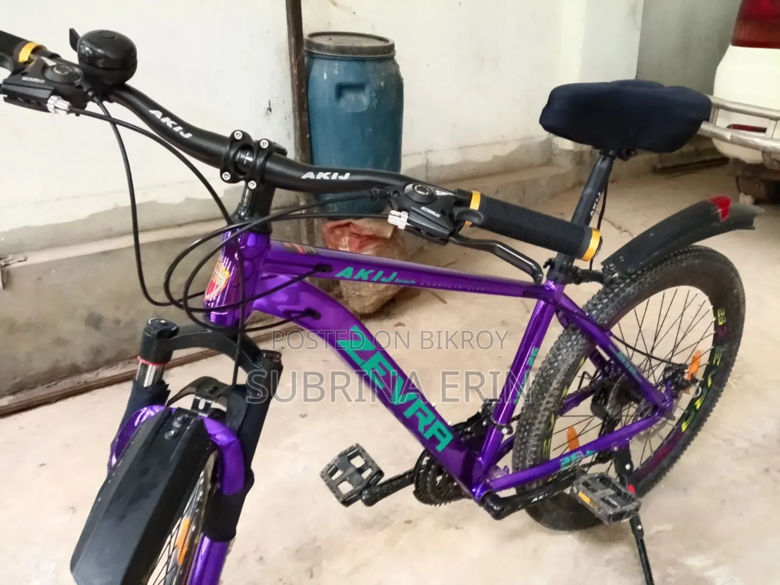 এক সপ্তাহের সাইকেল। জরুরী পরিস্থিতিতে বিক্রয়