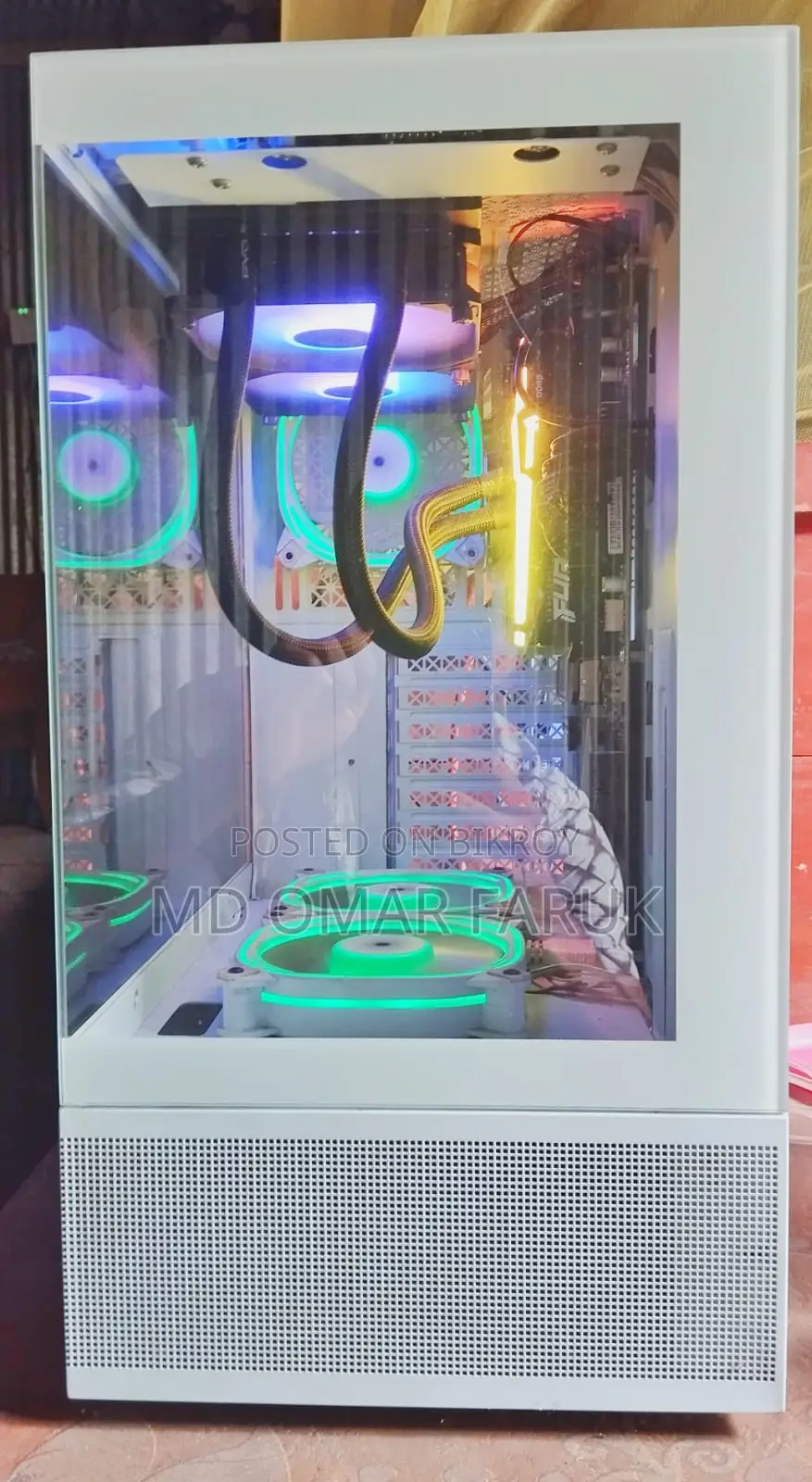 Desktop Computer MSI model 32GB AMD Ryzen 7 SSD 512GB