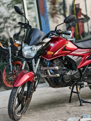 সুজুকি হায়াতে স্পেশাল এডিশন ২০২০ লাল