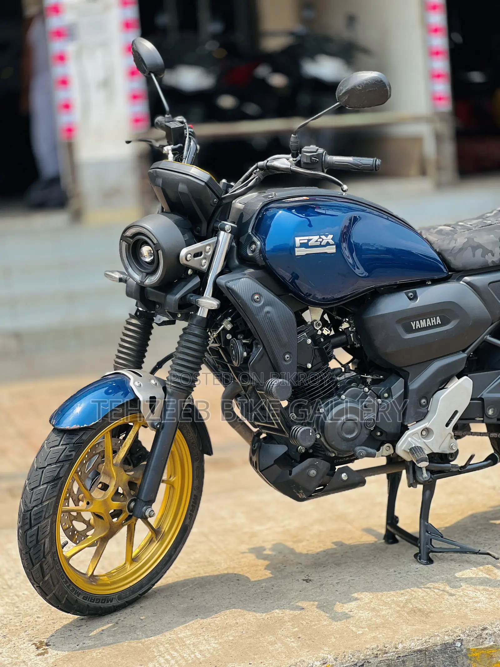 Yamaha 2025 Blue