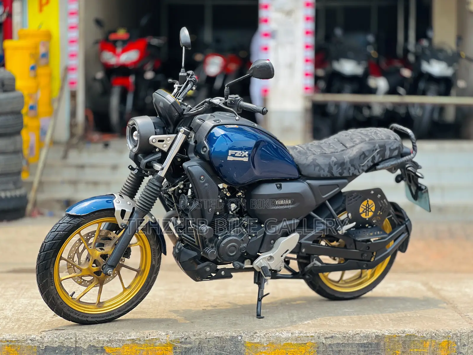 Yamaha 2025 Blue