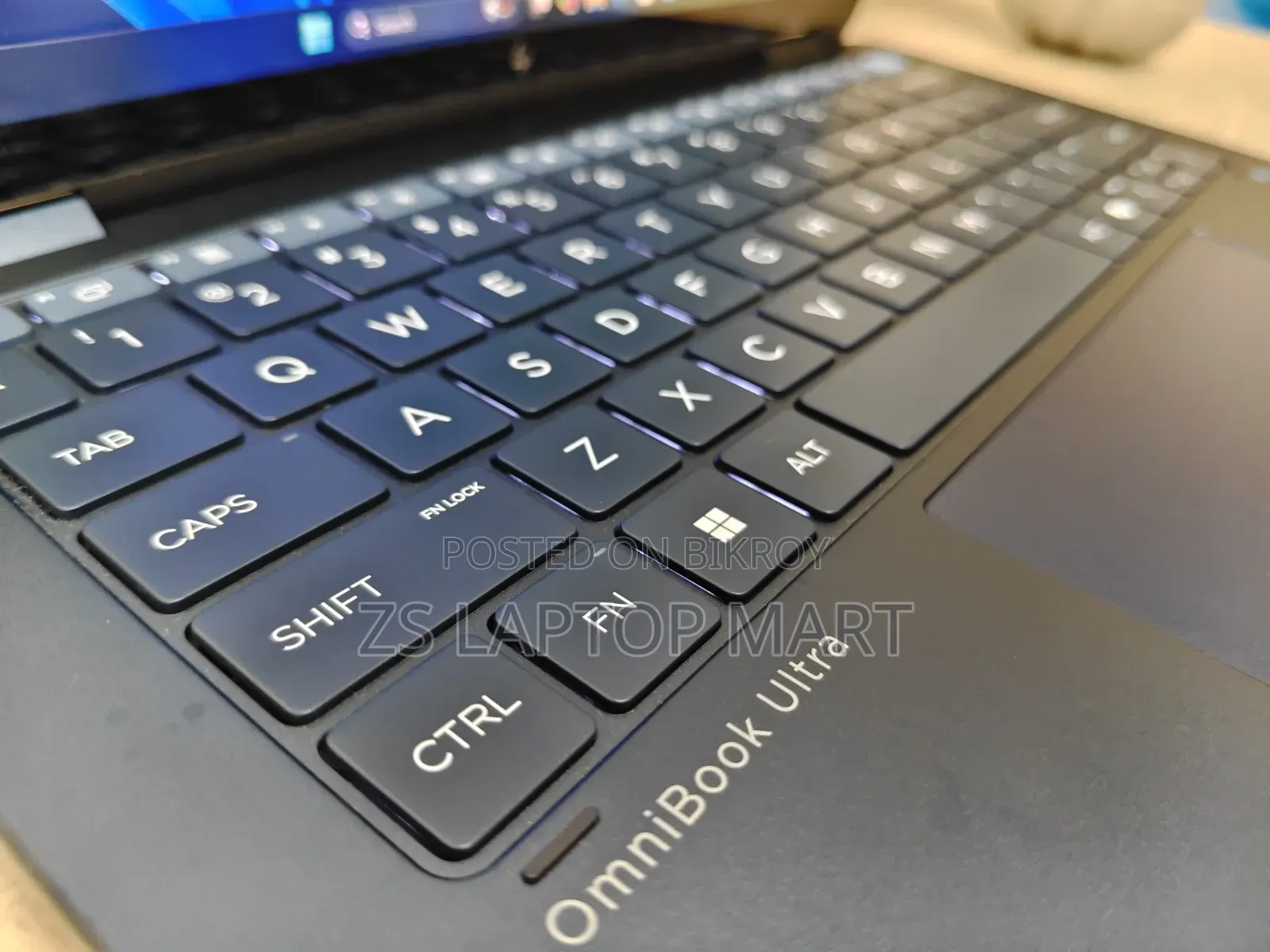 Laptop HP OmniBook Ultra Flip 14" 32GB Intel Core Ultra 7 SSD 1T