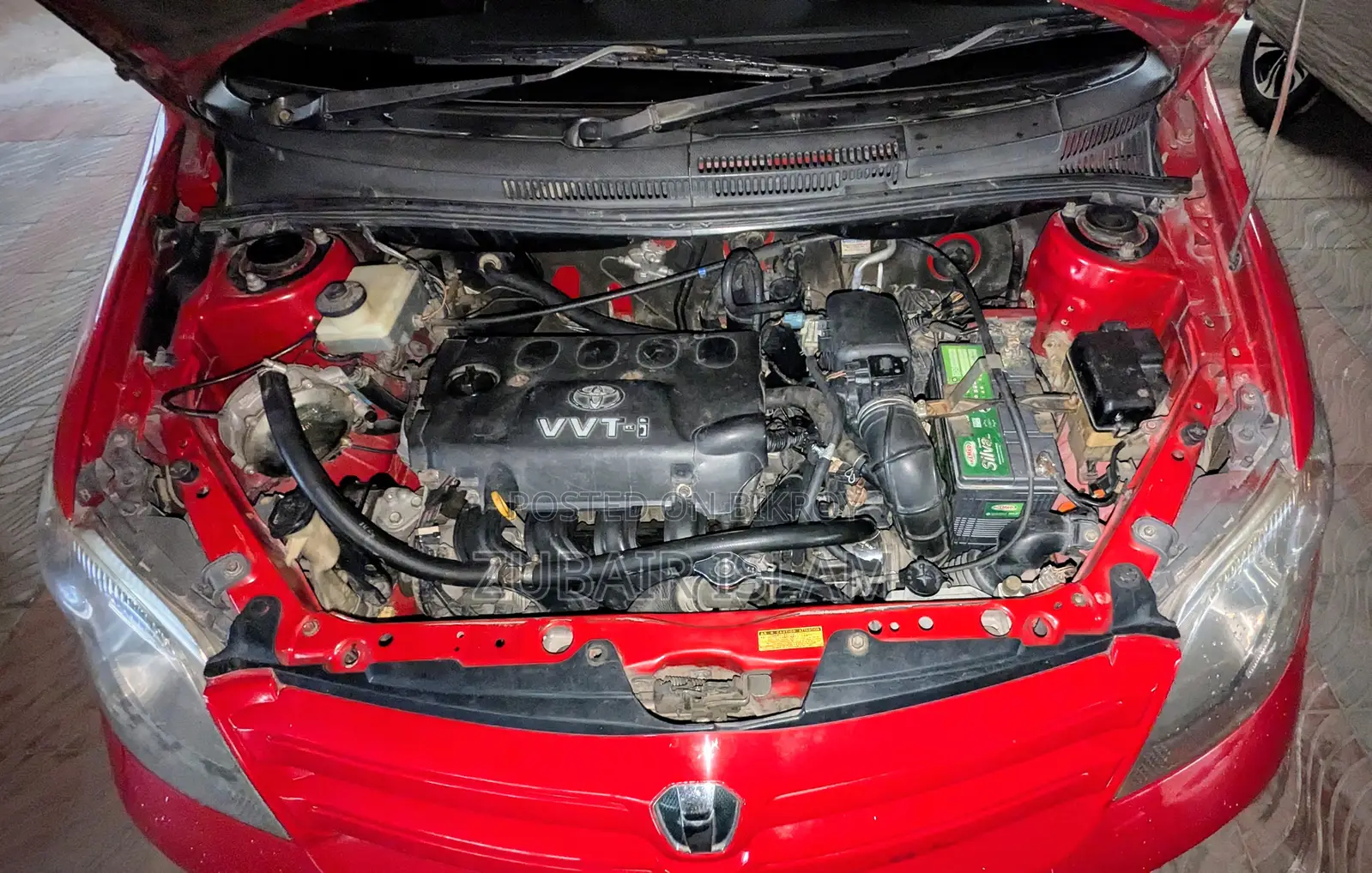 Toyota IST 2004 Red