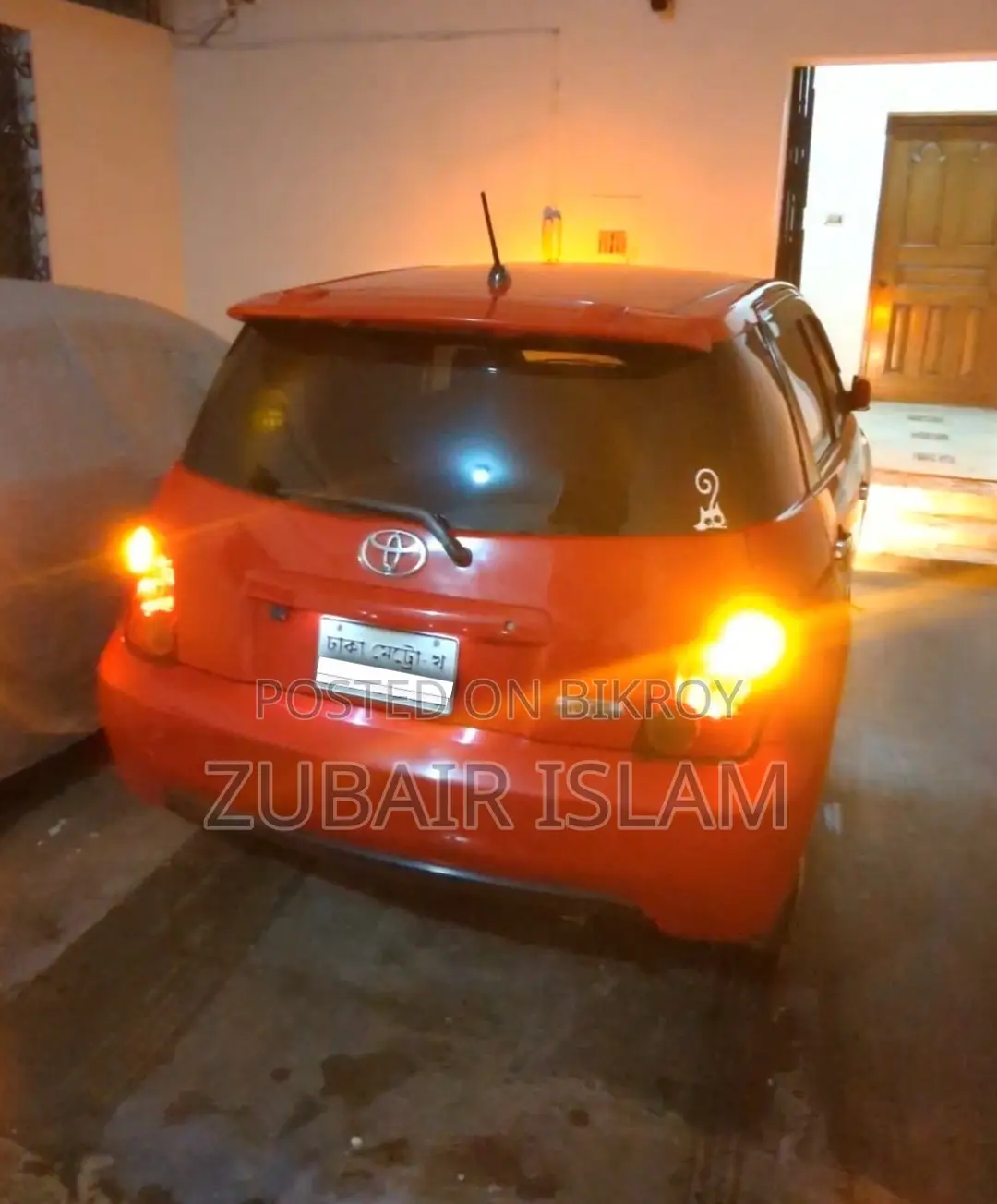 Toyota IST 2004 Red
