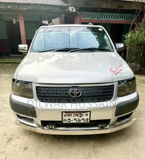 Toyota Succeed 2004 Silver