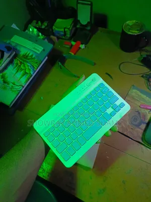 Bluetooth Keyboard With 2 in 1 Bluetooth Mouse