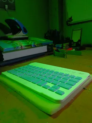 Bluetooth Keyboard With 2 in 1 Bluetooth Mouse