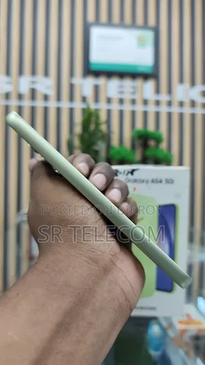 স্যামসাং গ্যালাক্সি এ৫৪ ৫জি ১২৮ জিবি