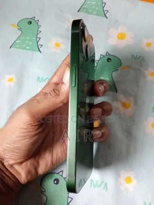 Apple iPhone 13 128 GB Green