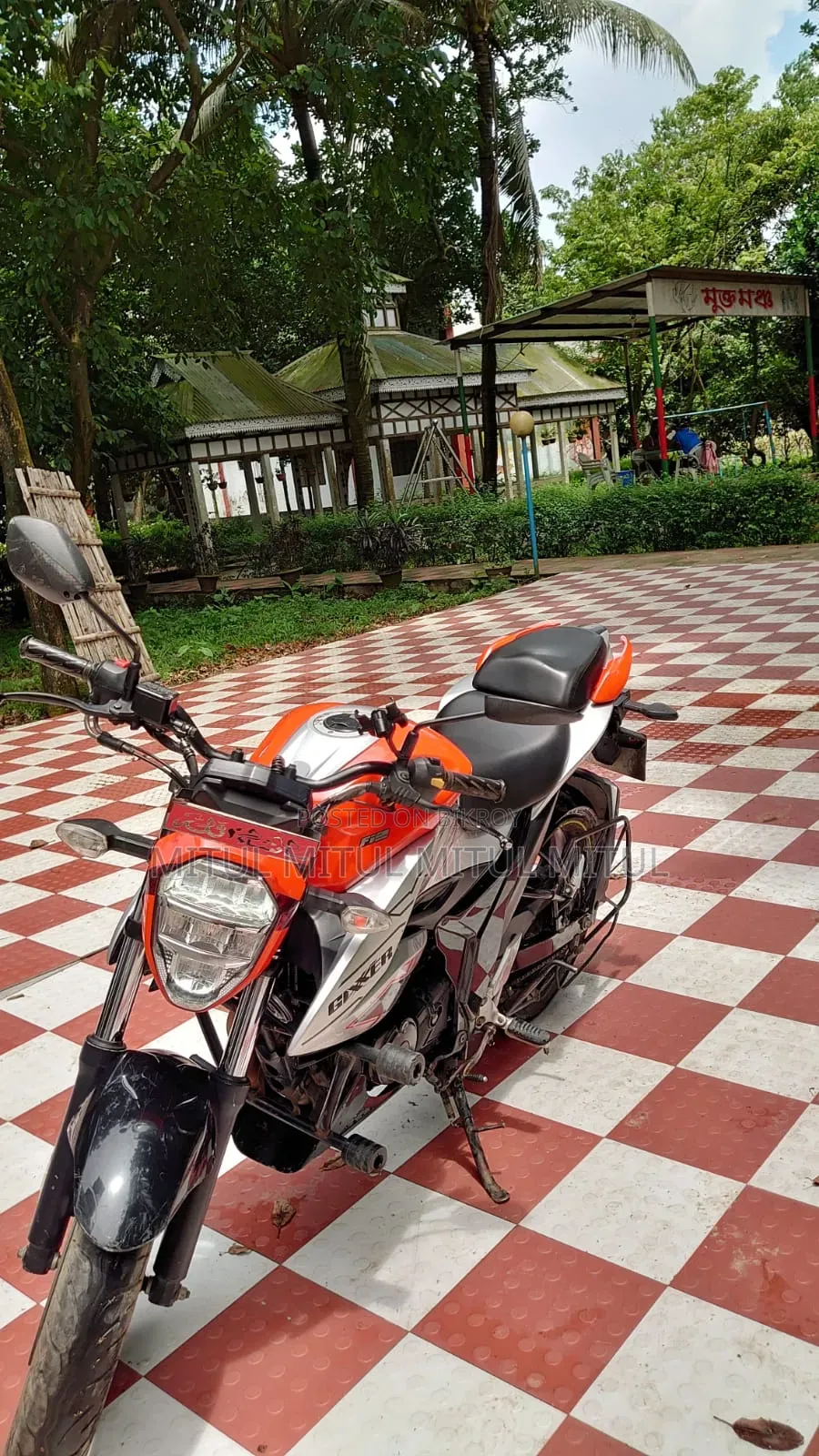 Suzuki Bike 2020 Orange