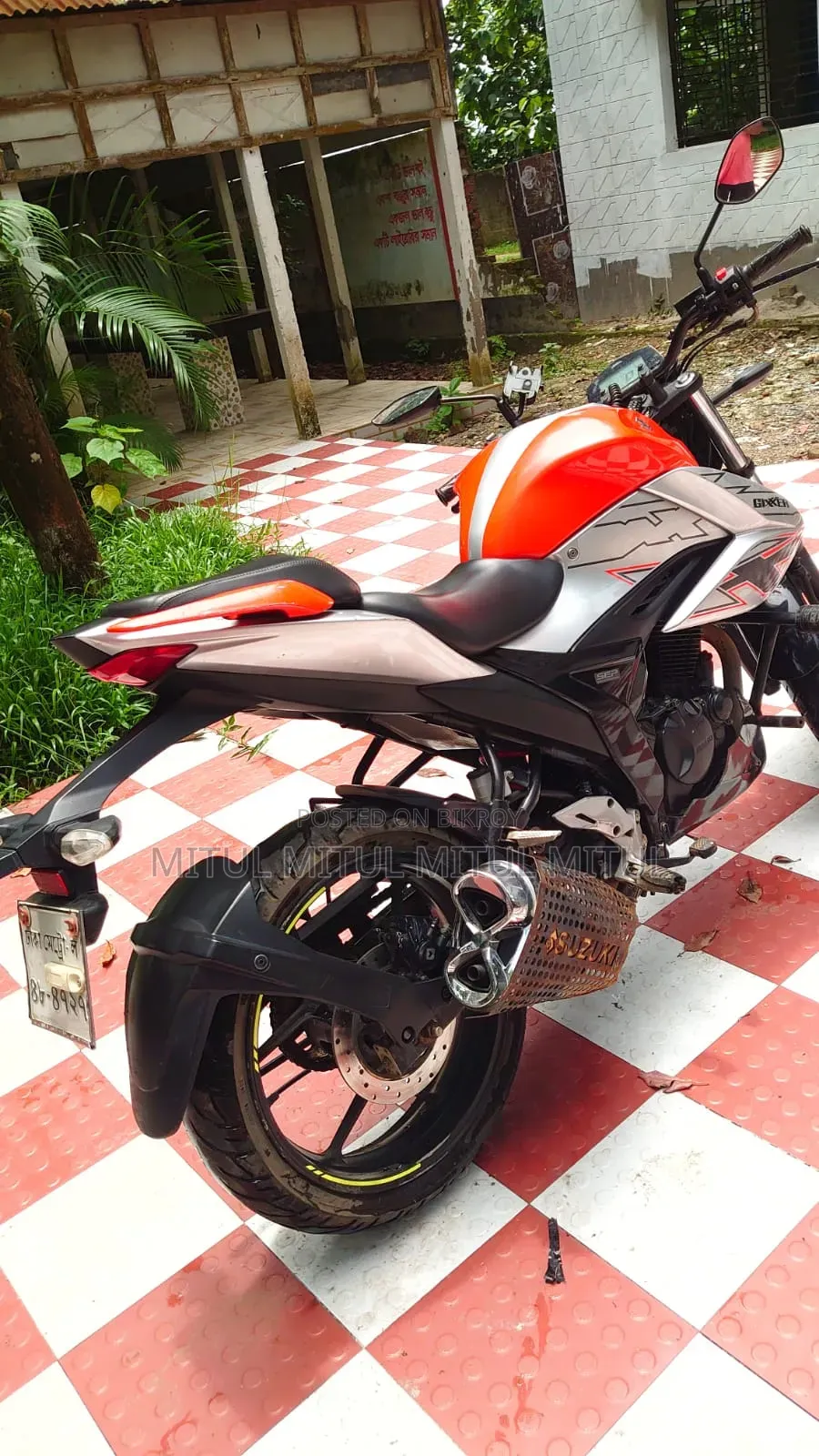 Suzuki Bike 2020 Orange