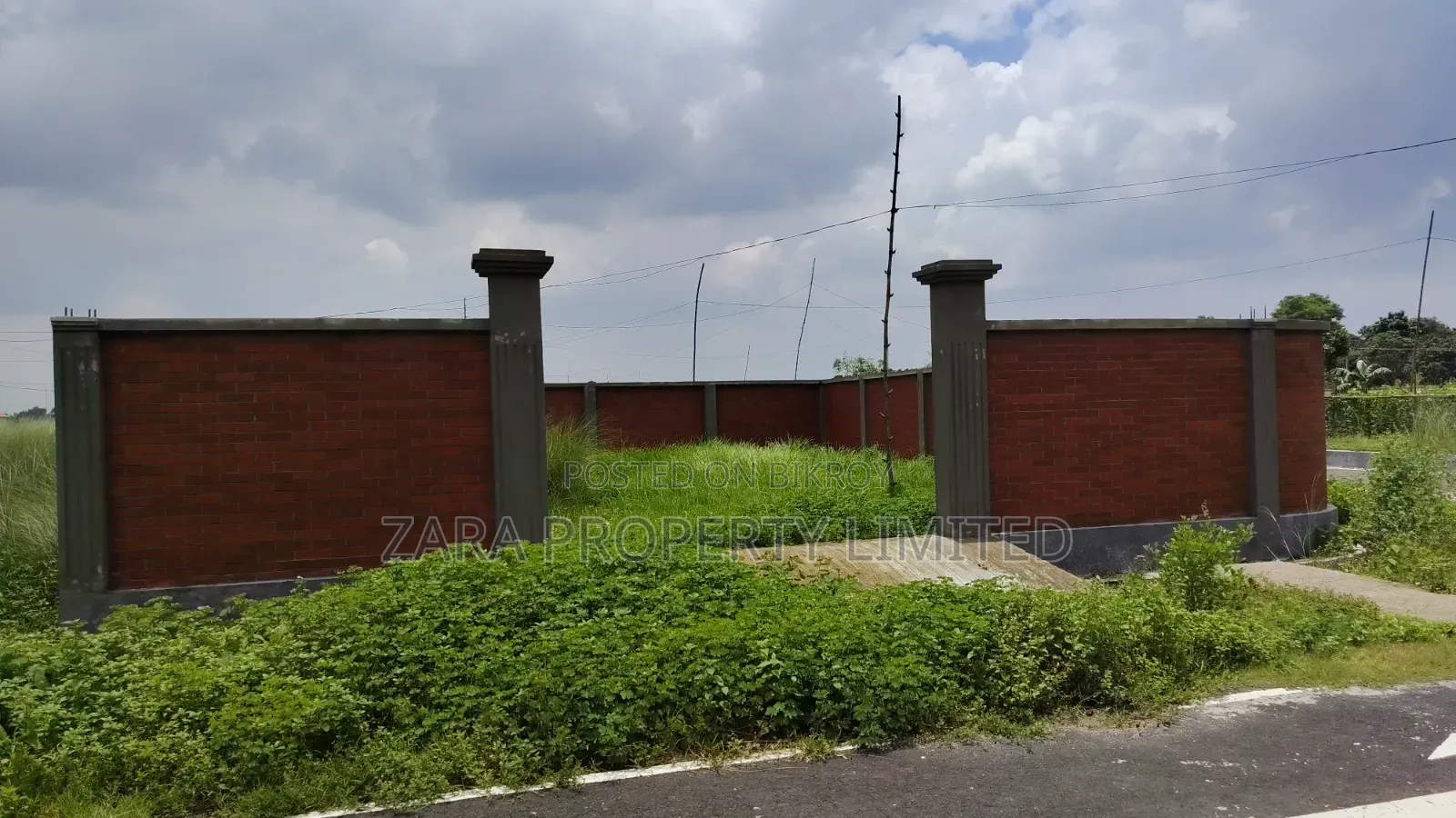 5 Katha East Facing Plot in Sector 8