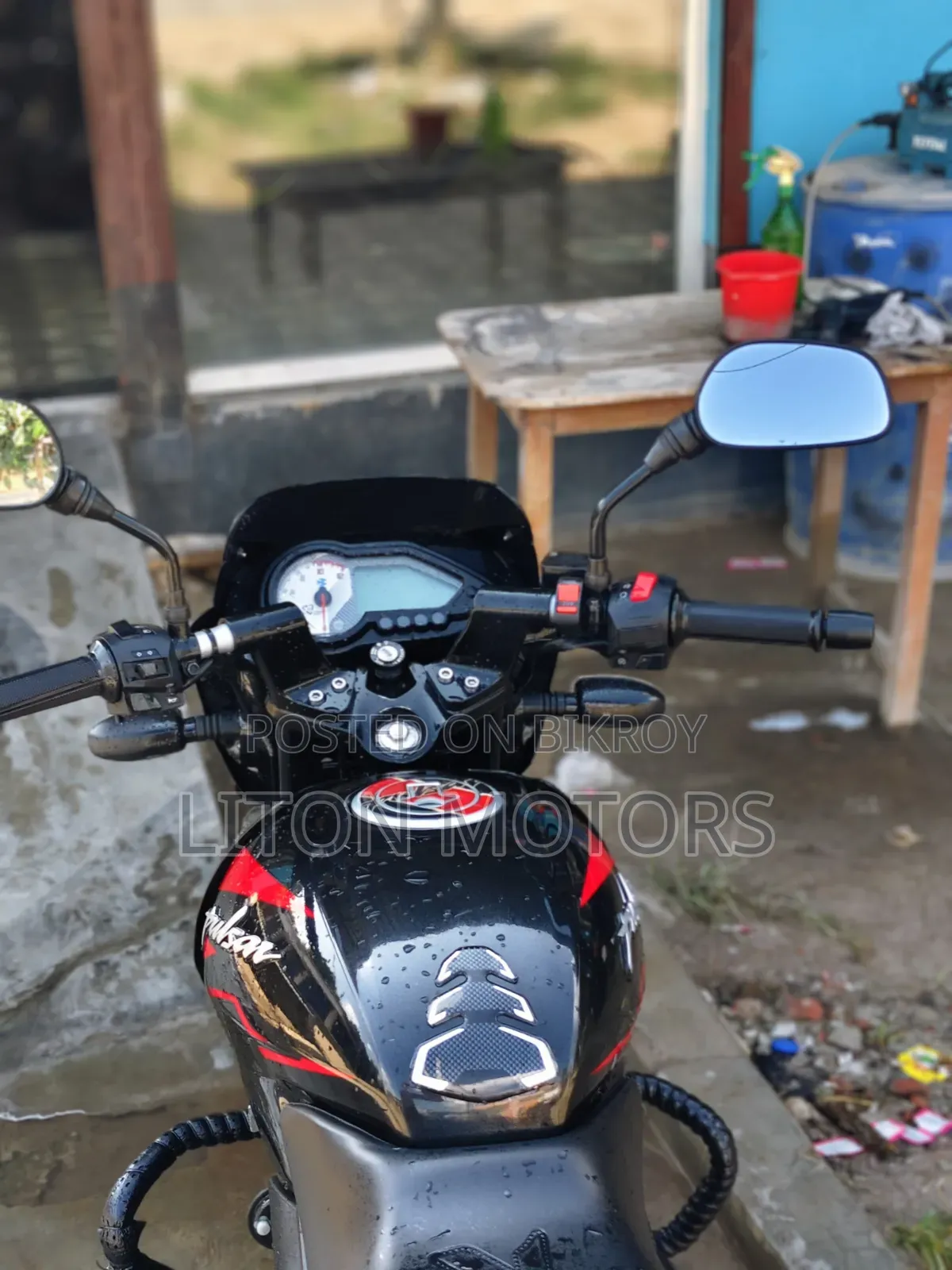 বাজাজ পালসার ১৫০ ২০২৬ কালো